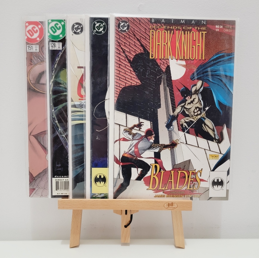 DC Comics Batman : Legends of the Dark Knight comicbooks.